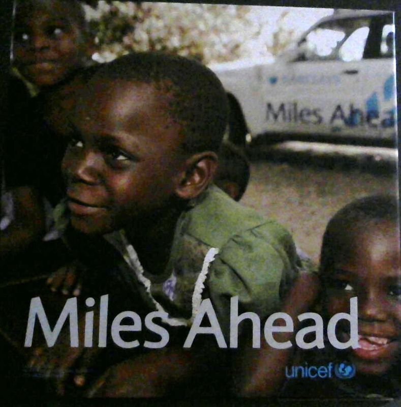 Colsen, Karen .. Miles Ahead : A Photographic Journey